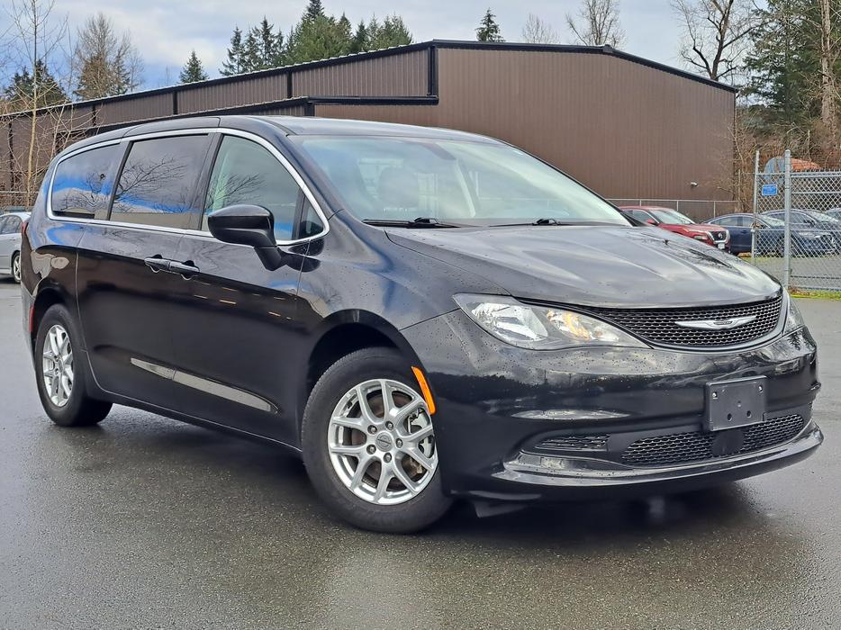 2022 Chrysler Grand Caravan - Stow 'N Go, Heated Seats display photo