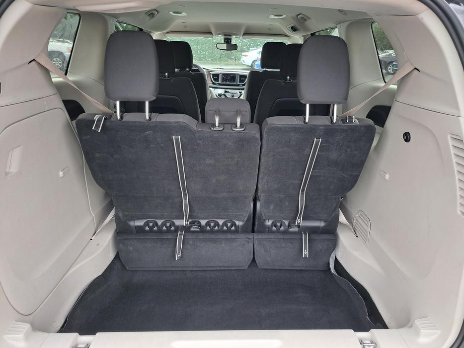 2022 Chrysler Grand Caravan - Stow 'N Go, Heated Seats display photo