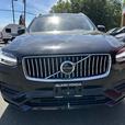 2022 Volvo XC90 Momentum thumbnail image 2