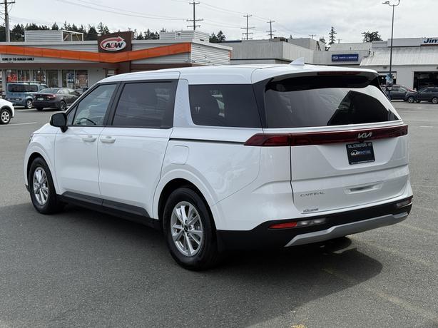 2024 Kia Carnival LX- Apple CarPlay & Android Auto, 8 Seaters image 8