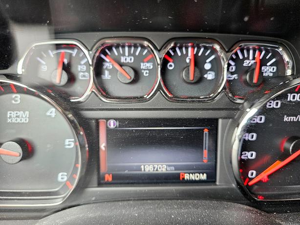 2016 GMC  Yukon XL SLT image 7