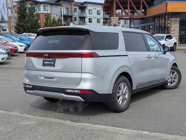 2023 Kia Carnival LX - No Accidents, Rear A/C Controls image 6