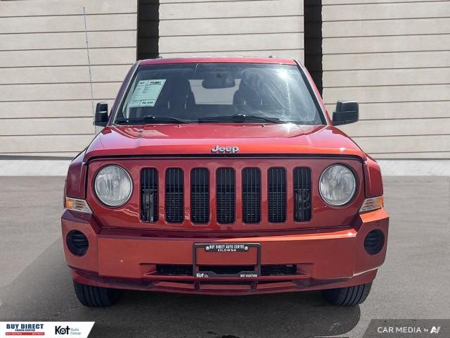 2010 Jeep Patriot North AUTO, KEYLESS ENTRY, FABRIC SEATS, AUTO WINDOWS, GREY IN display photo