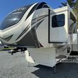 Used 2017 Grand Design Solitude 360RL thumbnail image 4