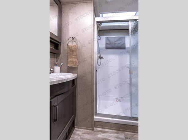 Used 2022 Grand Design Reflection 150 Series 260RD image 7