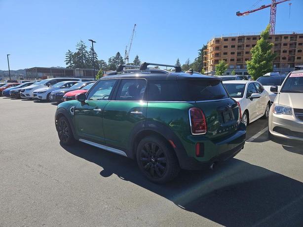 2022 Mini Countryman Cooper S | One Owner | No Reported Accidents! image 4