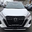 2021 Nissan Kicks SV thumbnail image 2