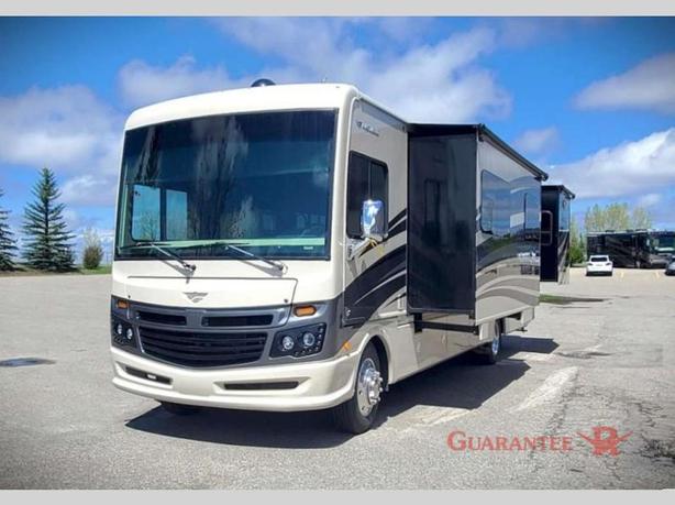 Used 2017 Fleetwood RV Bounder 36Y image 3