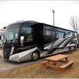 Used 2011 Winnebago Ellipse 40CD thumbnail image 3