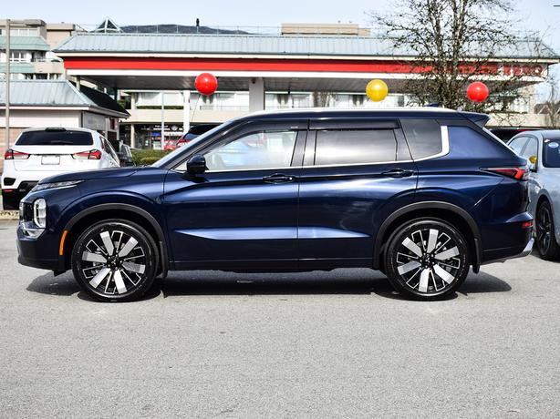 2025 Mitsubishi Outlander GT - $5,000 Discount, Manager Demo! image 3