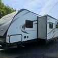 2017 Keystone RV  Passport Ultra-Lite GT 27 ft Ultra-Lite thumbnail image 2
