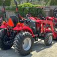 2024 Mahindra Tractor 1635 HST thumbnail image 5