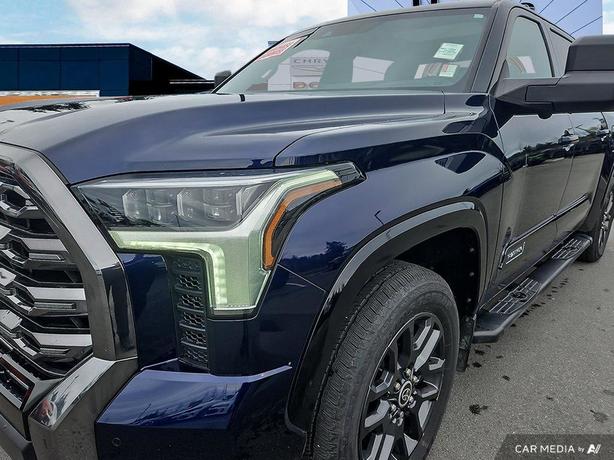 2022 Toyota Tundra 4x4 Crewmax Platinum | One Owner | No Reported Accidents! image 8