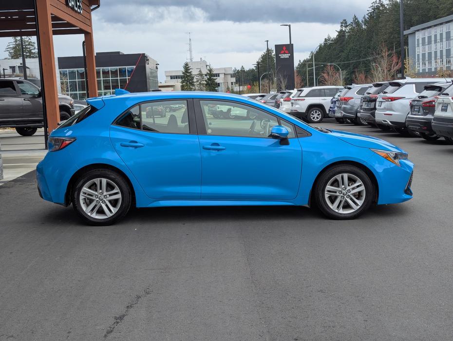 2022 Toyota Corolla Hatchback Hatchback - Heated Seats, A/C, Auto-Climate display photo