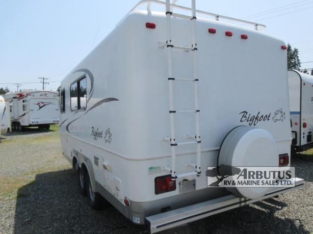 Used 2006 Bigfoot Industries 2500 21FB image 5