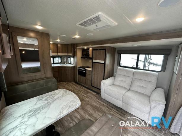Used 2020 Grand Design Imagine 22MLE image 5