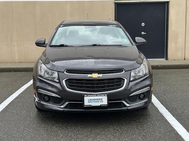 2016 Chevrolet Cruze Limited image 2