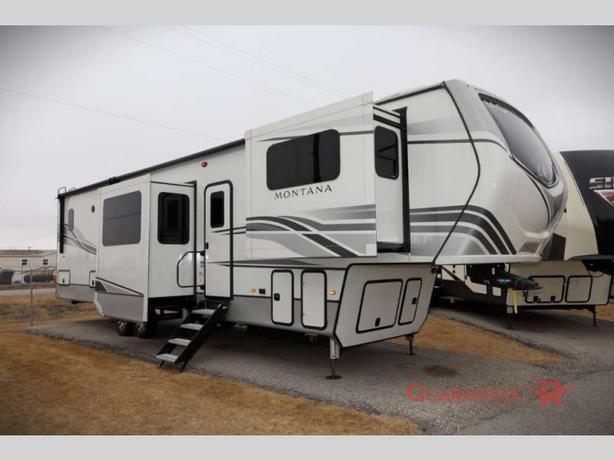Used 2023 Keystone RV Montana 3761FL image 1