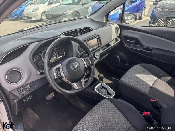2017 Toyota Yaris LE NO ACCIDENT! BLUETOOTH! image 6
