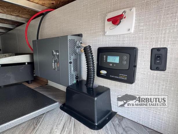 Used 2022 Dutchmen RV Coleman Rubicon 1608RB image 8