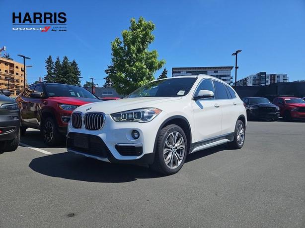 2019 BMW X1 xDrive28i | Heated Seats! image 1