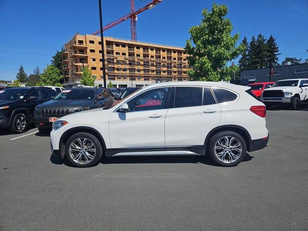 2019 BMW X1 xDrive28i | Heated Seats! image 3