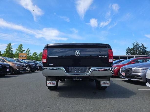 2017 RAM 1500 4WD Quad Cab 140.5 Outdoorsman | No Reported Accidents | One Owner image 5