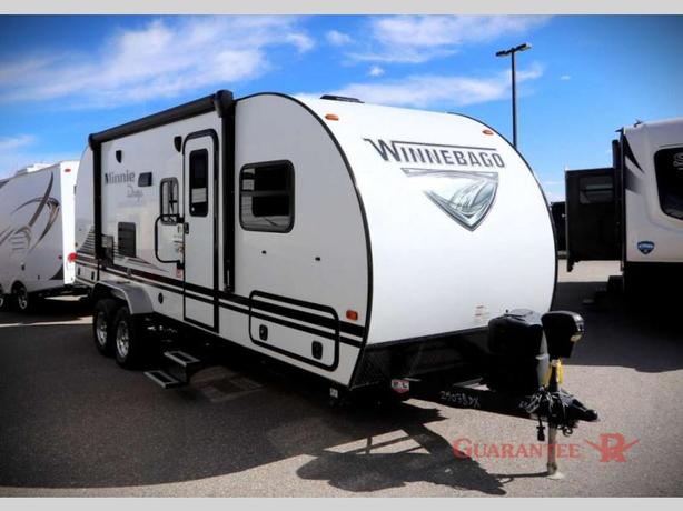 Used 2020 Winnebago Minnie Drop 210RBS image 1