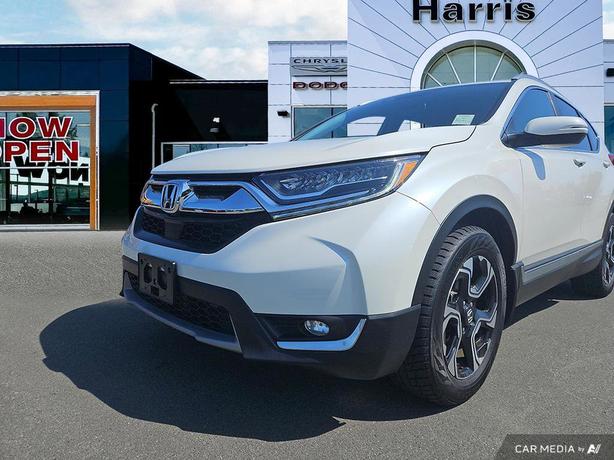 2017 Honda CR-V Touring | No Reported Accidents! image 8