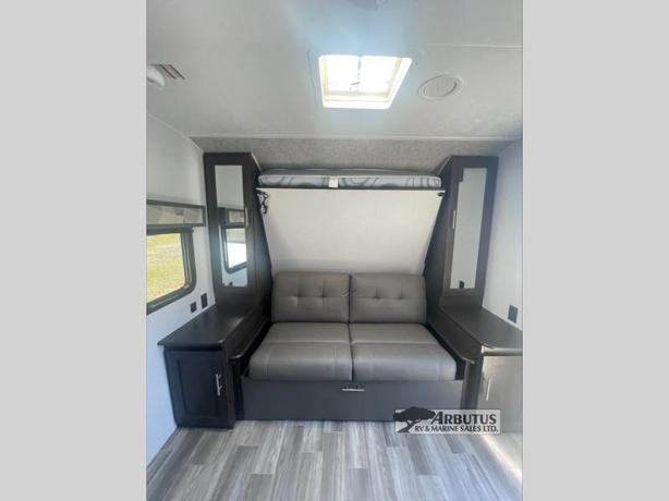 Used 2019 Forest River RV Wildwood 233RBXL image 6