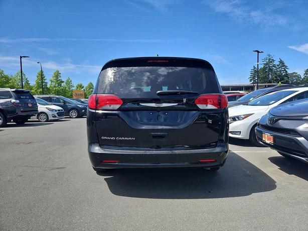 2024 Chrysler Grand Caravan SXT | Heated Seats | Power Liftgate! image 5