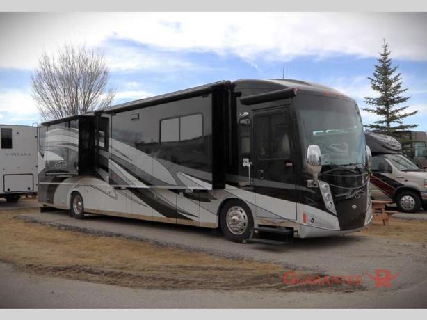 Used 2011 Winnebago Ellipse 40CD image 1
