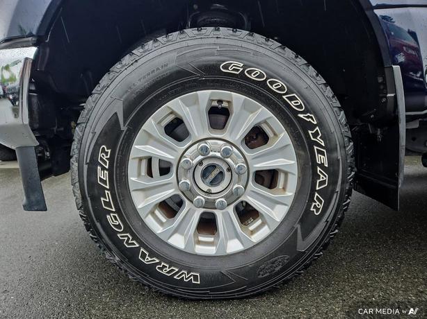 2022 Ford Super Duty F-250 SRW | No Reported Accidents | One Owner! image 6