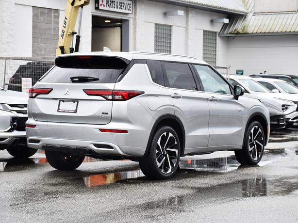 2025 Mitsubishi Outlander PHEV GT Premium - $10,000 Discount, Manager Demo! image 8