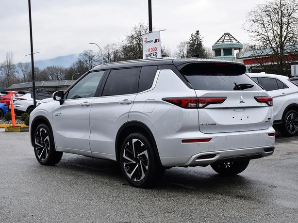 2025 Mitsubishi Outlander PHEV GT - $10,000 Discount, Manager Demo! image 3
