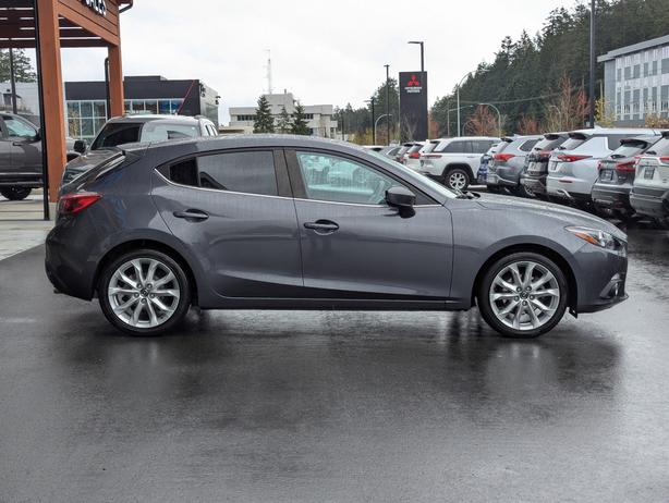 2016 Mazda Mazda3 GT - Sunroof, Heated Seats, Heads Up Display image 5