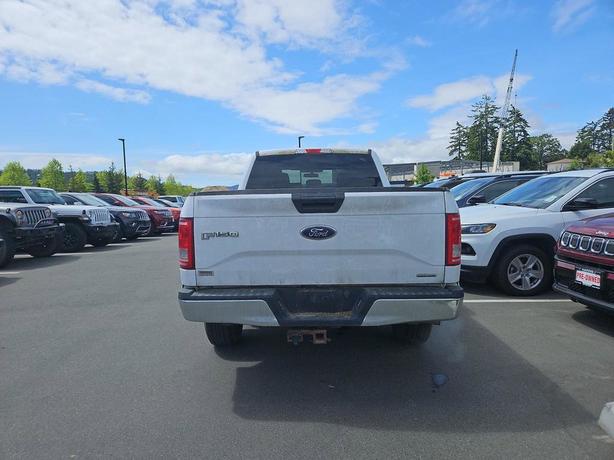 2016 Ford F-150 4WD Standard Pickup | Tow Hooks | Bluetooth Connect! image 5