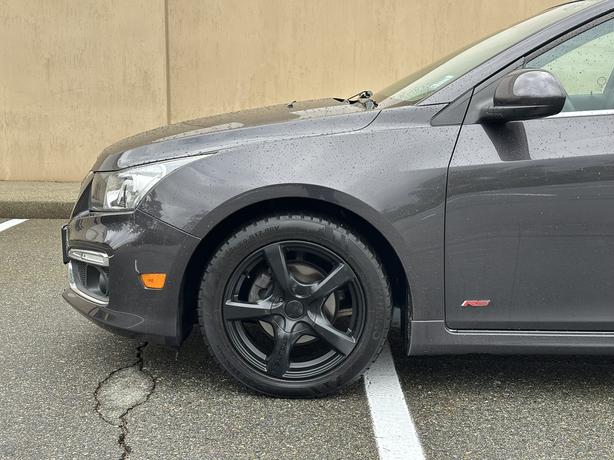 2016 Chevrolet Cruze Limited image 4