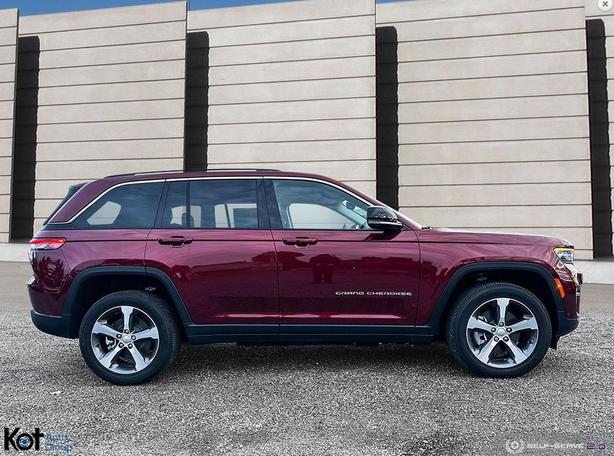 2023 Jeep Grand Cherokee 4xe 30th Anniversary EXECUTIVE DEMO!! image 3