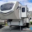 Used 2024 Forest River RV Wildwood Heritage Glen 378FL thumbnail image 1