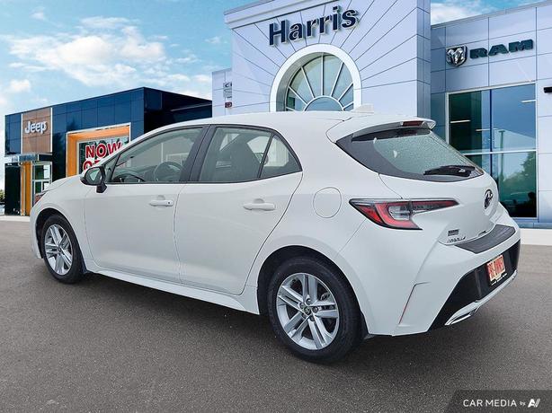 2022 Toyota Corolla Hatchback | Low KM | Cruise Control! image 4