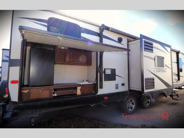 Used 2015 Keystone RV BULLET PREMIER 34BHPR image 5