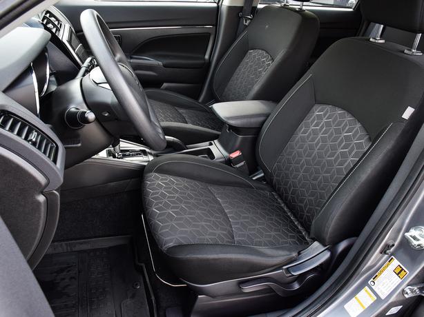 2023 Mitsubishi RVR ES AWC - Heated Seats, Apple Carplay/Android Auto image 8