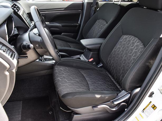 2024 Mitsubishi RVR SE AWC - Heated Seats, Apple Carplay/Android Auto image 8