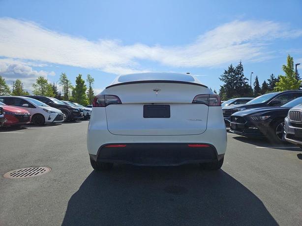 2023 Tesla Model Y Long Range AWD | GPS Navigation | Apple CarPlay! image 5