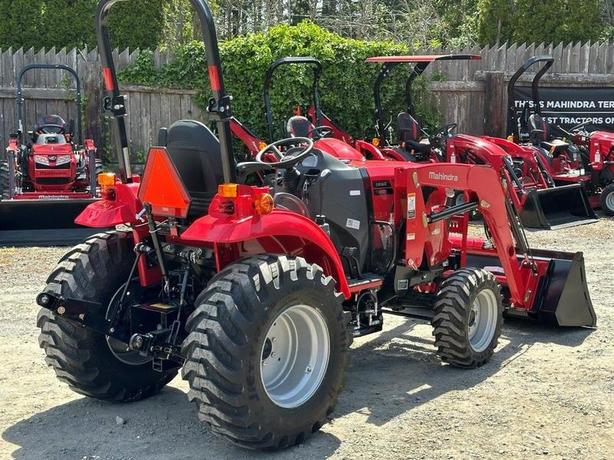 2024 Mahindra Tractor 1635 HST image 5