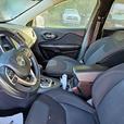 2016 Jeep  Cherokee Latitude thumbnail image 5
