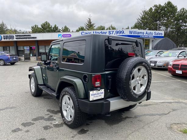 2010 Jeep  Wrangler Sahara 2door Automatic image 7