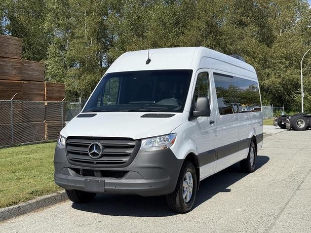 2023 Mercedes-Benz Sprinter High Roof 15 Passenger Van 2500 170-inch WheelBase image 3