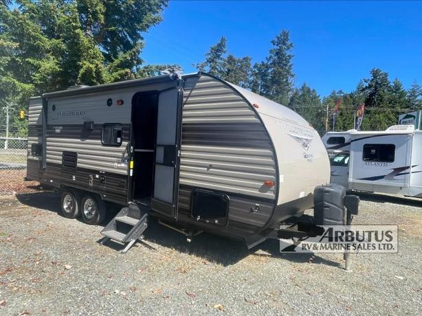 Used 2019 Forest River RV Wildwood 233RBXL image 2